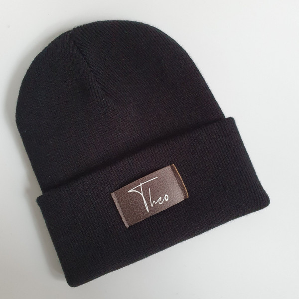 Schwarze Kinder Mütze personalisiert | Hipster Beanie | Mütze | Wintermütze | Mütze mit Namen | Herbst