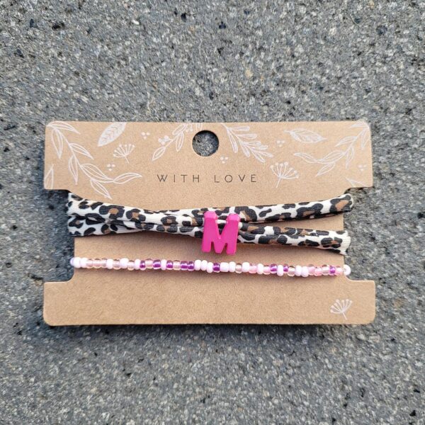 Elastisches Leo Armband mit deinem Wunschbuchstaben im Ibiza Style. Personalisiert - in 7 Farben erhältlich – Bild 7