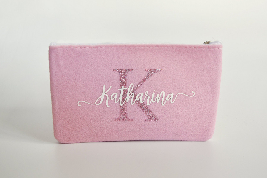 Kleine Schminktasche aus Filz 18x10 cm | Personalisiert | Kosmetiktasche mit Namen | Stifte Tasche | Filz-Mäppchen | Geschenk | Beauty Bag