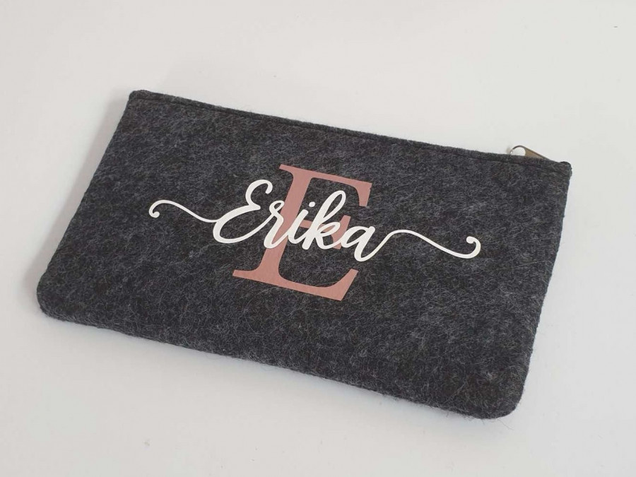 Kleine Schminktasche aus Filz 18x10 cm | Personalisiert | Kosmetiktasche mit Namen | Kulturtasche | Filz-Mäppchen | Geschenk | Beauty Bag