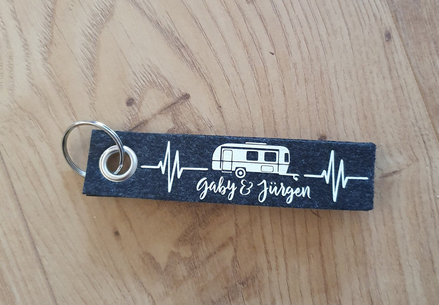 Wohnwagen Schlüsselanhänger personalisiert mit Wunschtext, Camping, Anhänger mit Text, Schlüsselanhänger, Geschenkidee