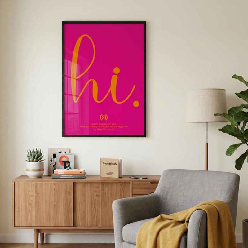 Stilvolles „Hi“ Poster mit integriertem NFC-Chip. Einfach scannen und dein persönliches, digitales Freundebuch öffnen.